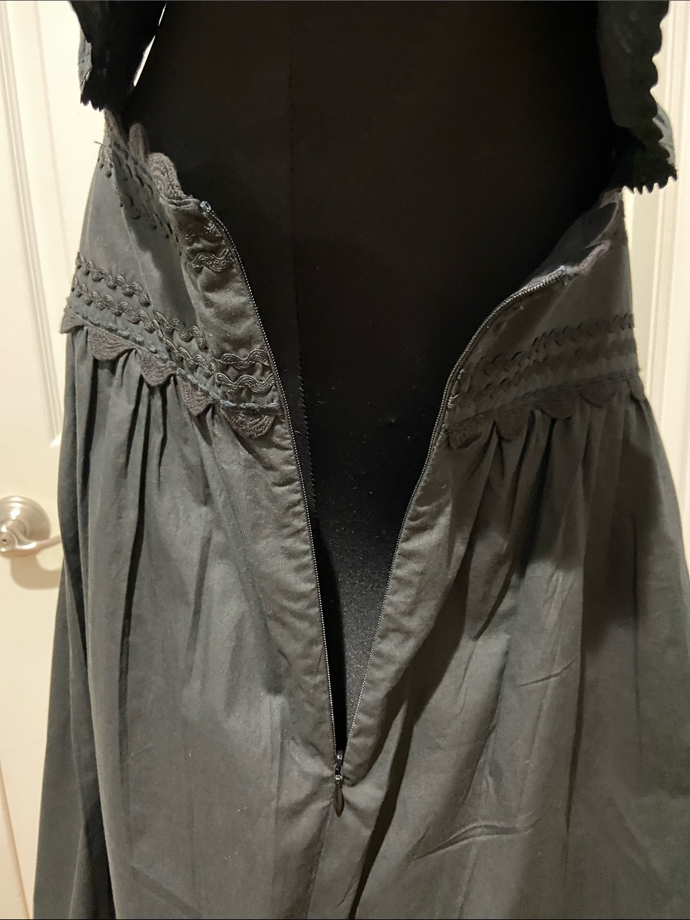 NWT Juliet Dunn Black Ruffle Sleeve Sundress - Picture 6 of 11